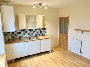 Photo 8- click for photo gallery